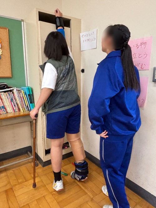 高齢者擬似体験（福祉学習ボランティア「縁」・戸田市）