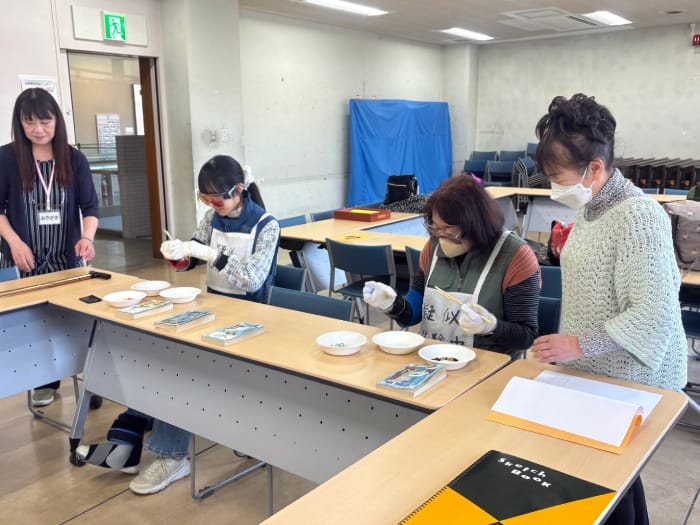 「中学生・高校生福祉体験講座」（心身障害者福祉センター）福祉学習ボランティア「縁」