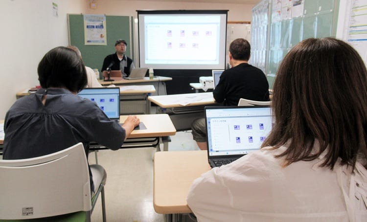 開催当日の様子(市民活動のためのチラシ作成講座&Canvaで簡単チラシづくり)